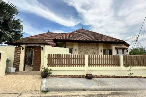 Дом в Пхукете, Таиланд с 3 спальнями  № 115999 - фото 1