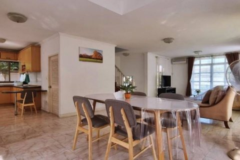 Дом в Паттайе, Таиланд с 3 спальнями  № 86458 - фото 3