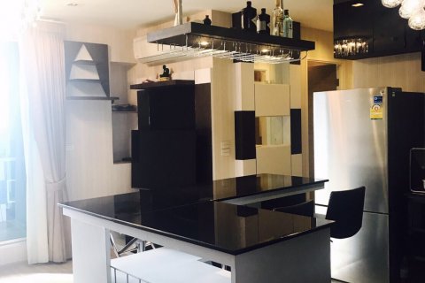 Кондоминиум с 2 спальнями в Бангкоке, Таиланд № 143850 - фото 2