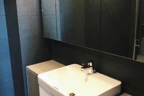 Condo à Bangkok, Thaïlande, 2 chambres № 143852 - photo 9