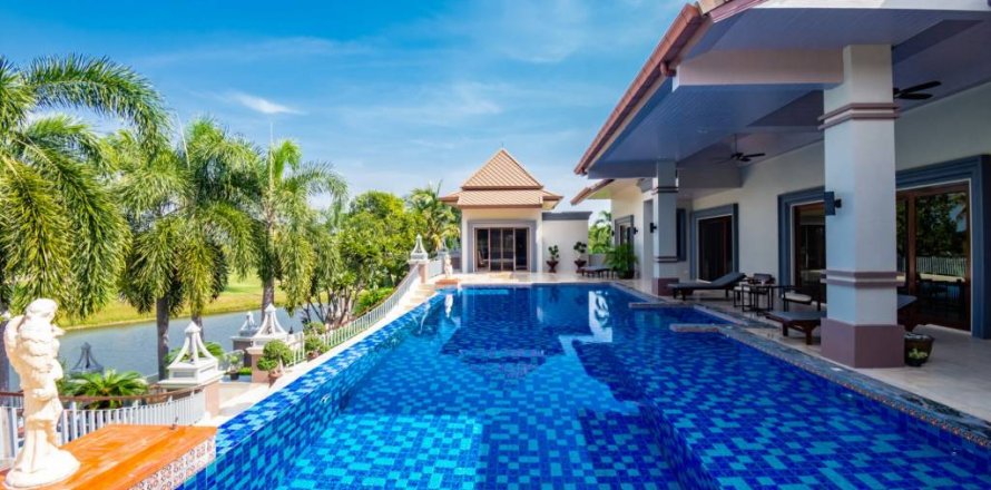 Villa à Cha-am, Thaïlande 6 chambres № 86814