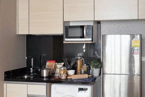 Condo in Bangkok, Thailand, 2 bedrooms № 86817 - photo 4