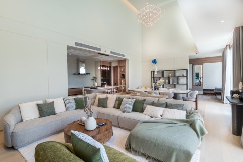 Villa in Bang Tao, Thailand 4 bedrooms № 74362 - photo 18
