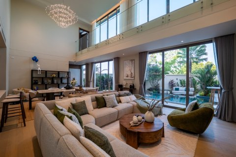 Villa in Bang Tao, Thailand 4 bedrooms № 74362 - photo 10