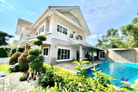 House in Chiang Mai, Thailand 4 bedrooms № 126580