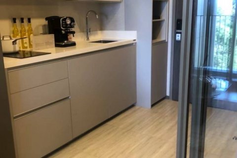 Кондоминиум с 1 спальней в Банг Каео, Таиланд № 85616 - фото 4