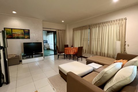 Apartamento de 3 dormitorios en Pattaya, Tailandia № 123342 - foto 14