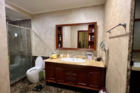 Apartamento de 3 dormitorios en Pattaya, Tailandia № 123342 - foto 20