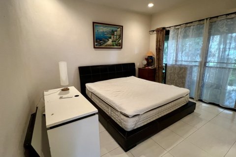 Apartamento de 3 dormitorios en Pattaya, Tailandia № 123342 - foto 15