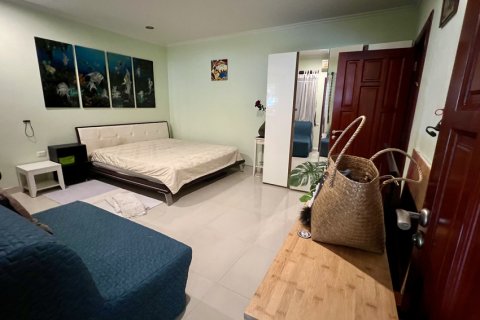 Apartamento de 3 dormitorios en Pattaya, Tailandia № 123342 - foto 8