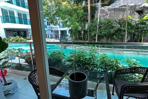 Apartamento de 2 dormitorios en Pattaya, Tailandia № 123340 - foto 14