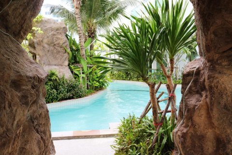 Apartamento de 2 dormitorios en Pattaya, Tailandia № 123340 - foto 24