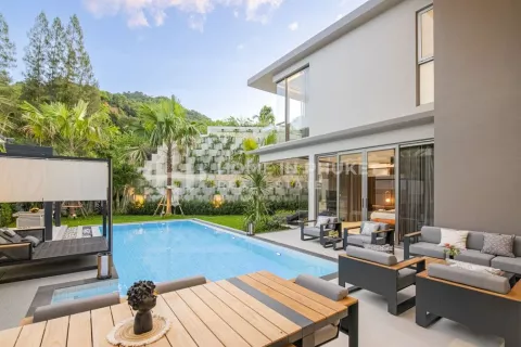 House in Phuket, Thailand 3 bedrooms № 132031 - photo 2