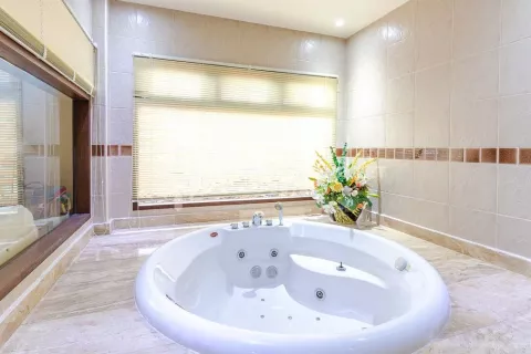 House in Phuket, Thailand 3 bedrooms № 132034 - photo 12