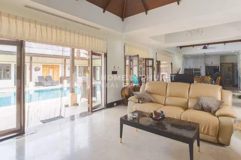 House in Phuket, Thailand 3 bedrooms № 132034 - photo 6