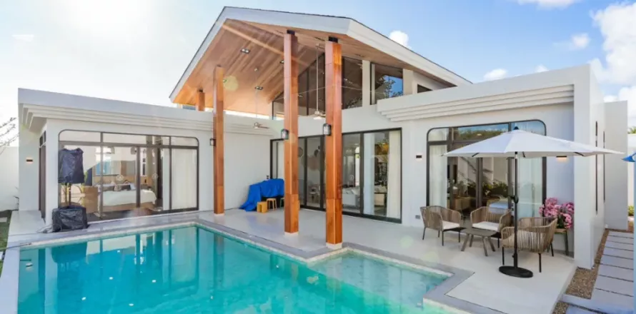 Villa in Phuket, Thailand 3 bedrooms № 107692