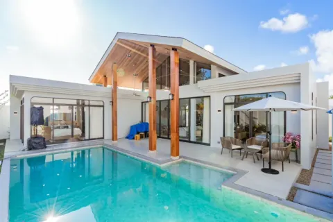 Villa in Phuket, Thailand 3 bedrooms № 107692