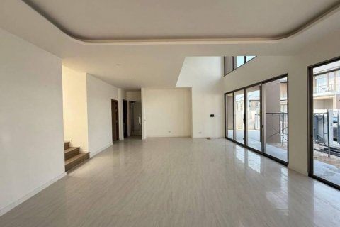 House in Pattaya, Thailand 4 bedrooms № 132559 - photo 4