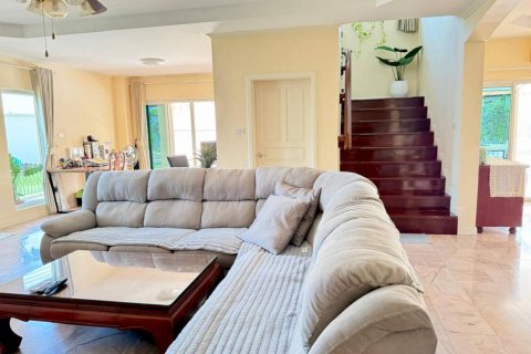 House in Bang Sare, Thailand 4 bedrooms № 132561 - photo 4