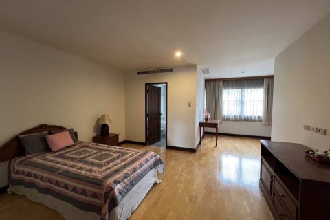 Кондоминиум с 4 спальнями в Бангкоке, Таиланд № 132557 - фото 7