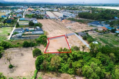 Земельный участок в Паттайе, Таиланд  № 132805 - фото 4