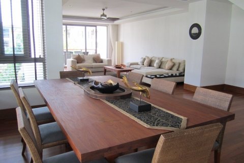 Condo on Naithon Beach, Thailand, 4 bedrooms  № 132057 - photo 8