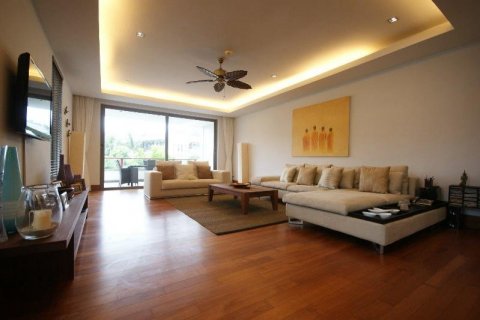 Condo on Naithon Beach, Thailand, 4 bedrooms  № 132057 - photo 5