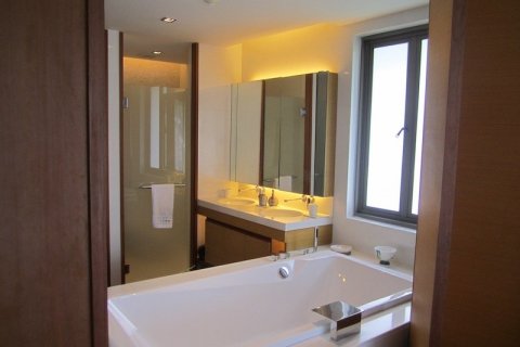 Condo on Naithon Beach, Thailand, 4 bedrooms  № 132057 - photo 12