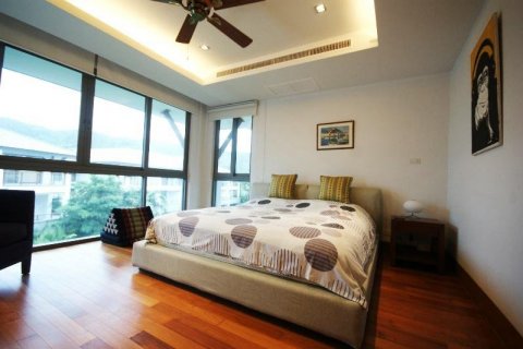 Condo on Naithon Beach, Thailand, 4 bedrooms  № 132057 - photo 22