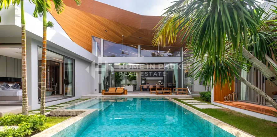 House in Phuket, Thailand 3 bedrooms № 132054