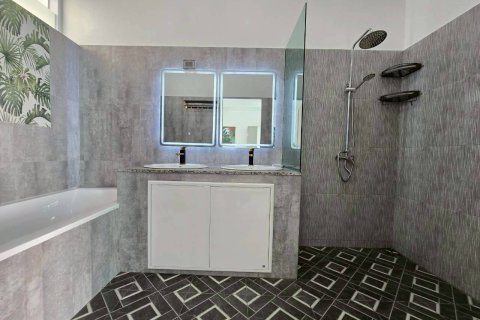 Maison à Pattaya, Thaïlande 6 chambres № 119076 - photo 17