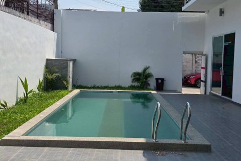 Maison à Pattaya, Thaïlande 6 chambres № 119076 - photo 3