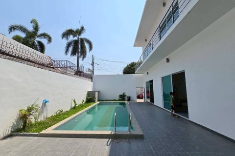 Maison à Pattaya, Thaïlande 6 chambres № 119076 - photo 2