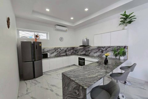 Maison à Pattaya, Thaïlande 6 chambres № 119076 - photo 11