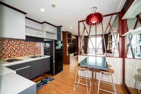 Кондоминиум с 2 спальнями в Пхракханонге, Бангкок, Таиланд № 125823 - фото 4