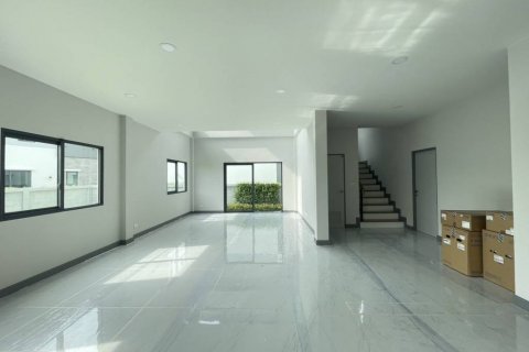 Дом в Банг Пхли Яи, Таиланд с 4 спальнями № 125825 - фото 1