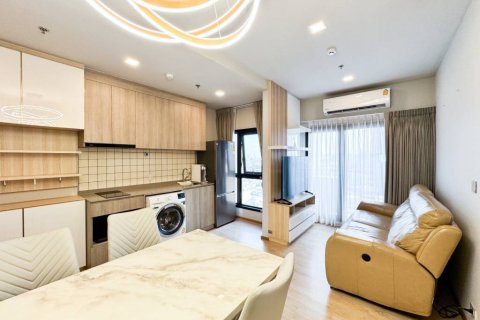 Кондоминиум с 2 спальнями в Суан Луанге, Бангкок, Таиланд № 125828 - фото 2