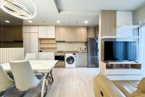 Кондоминиум с 2 спальнями в Суан Луанге, Бангкок, Таиланд № 125828 - фото 3