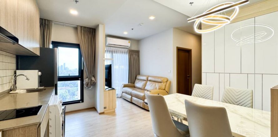 Кондоминиум с 2 спальнями в Суан Луанге, Бангкок, Таиланд № 125828