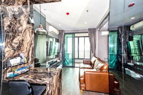 Кондоминиум с 1 спальней в Бангкоке, Таиланд № 125827 - фото 1