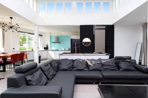 Вилла в Саттахипе, Таиланд с 4 спальнями  № 133057 - фото 4