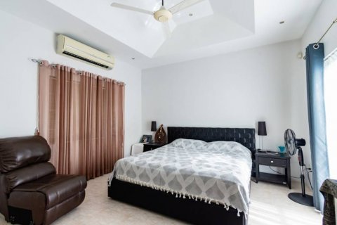 Вилла в Хуа Хине, Таиланд с 3 спальнями  № 133058 - фото 8