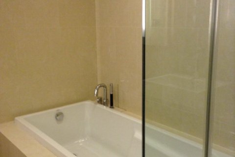 Condo in Bangkok, Thailand, 2 bedrooms № 144011 - photo 8