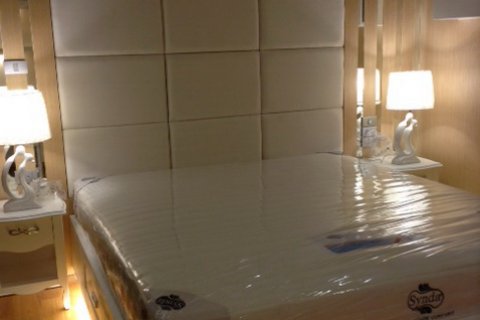 Condo in Bangkok, Thailand, 2 bedrooms № 144011 - photo 4