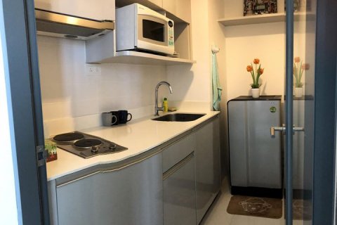 Кондоминиум с 2 спальнями в Бангкоке, Таиланд № 144012 - фото 7