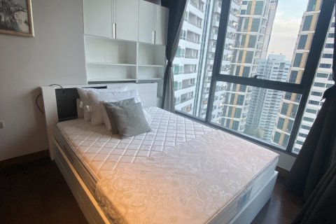 Кондоминиум с 2 спальнями в Бангкоке, Таиланд № 144013 - фото 3