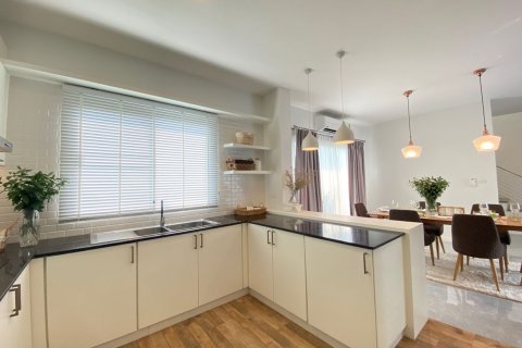 Дом в Чиангмае, Таиланд с 3 спальнями  № 100570 - фото 13