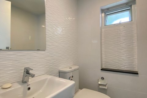 Дом в Чиангмае, Таиланд с 3 спальнями  № 100570 - фото 23