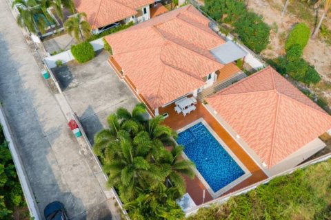 Villa in Hua Hin, Thailand 4 bedrooms № 132759 - photo 7