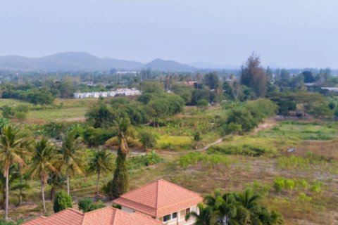 Villa in Hua Hin, Thailand 4 bedrooms № 132759 - photo 8